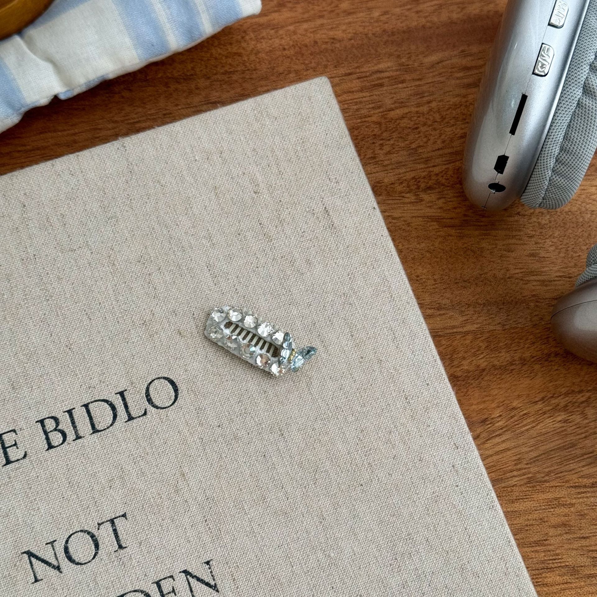 Cute Dog Hair Bow Clips Pet Grooming Accessories for Small Dogs and Cats