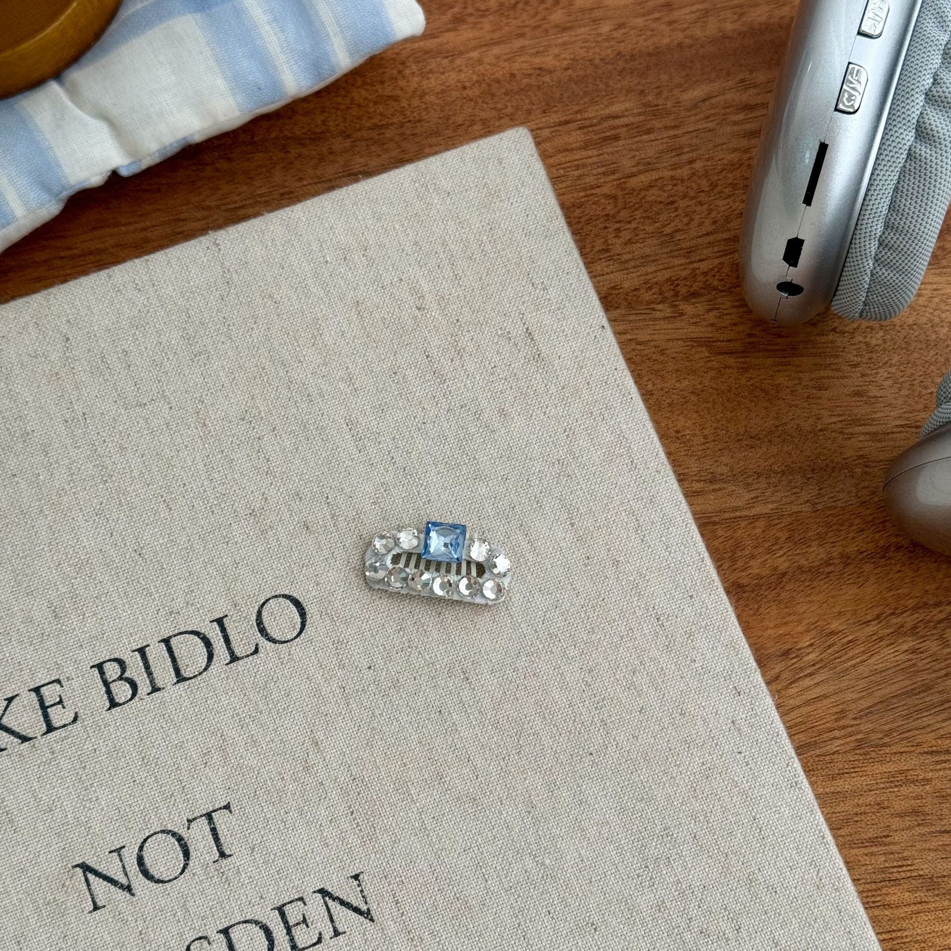 Cute Dog Hair Bow Clips Pet Grooming Accessories for Small Dogs and Cats