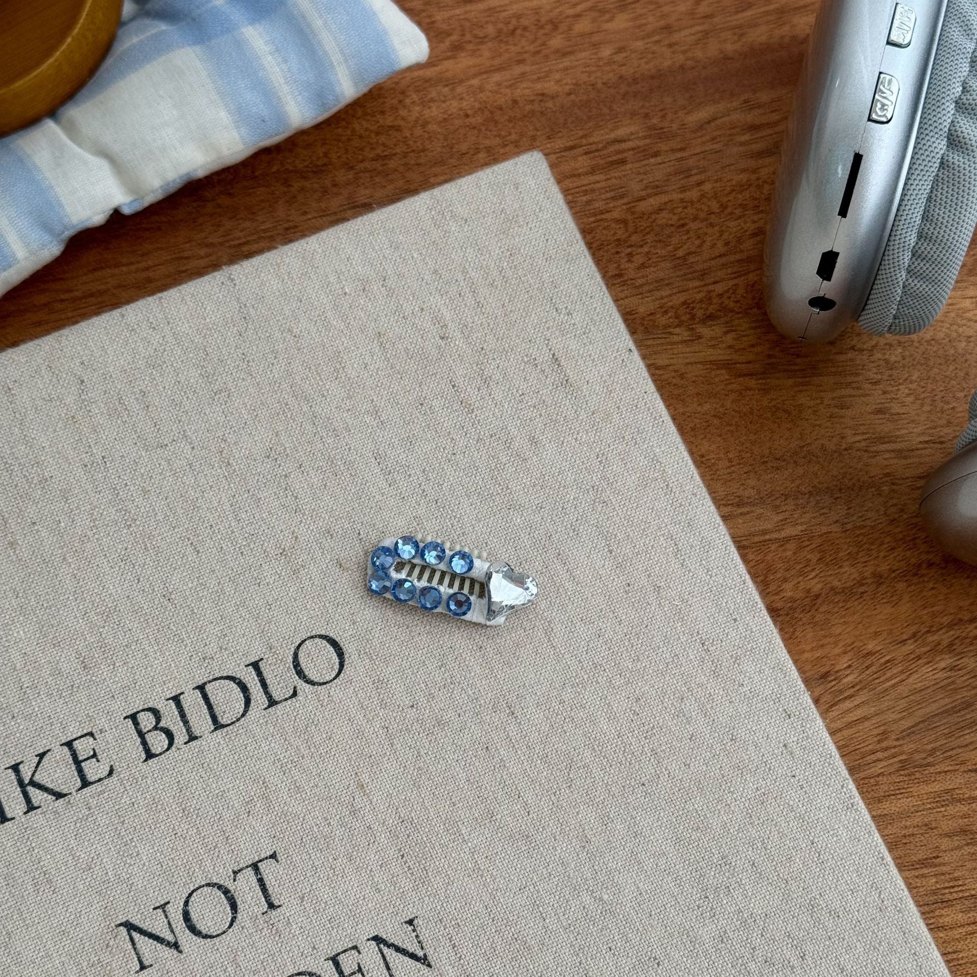 Cute Dog Hair Bow Clips Pet Grooming Accessories for Small Dogs and Cats