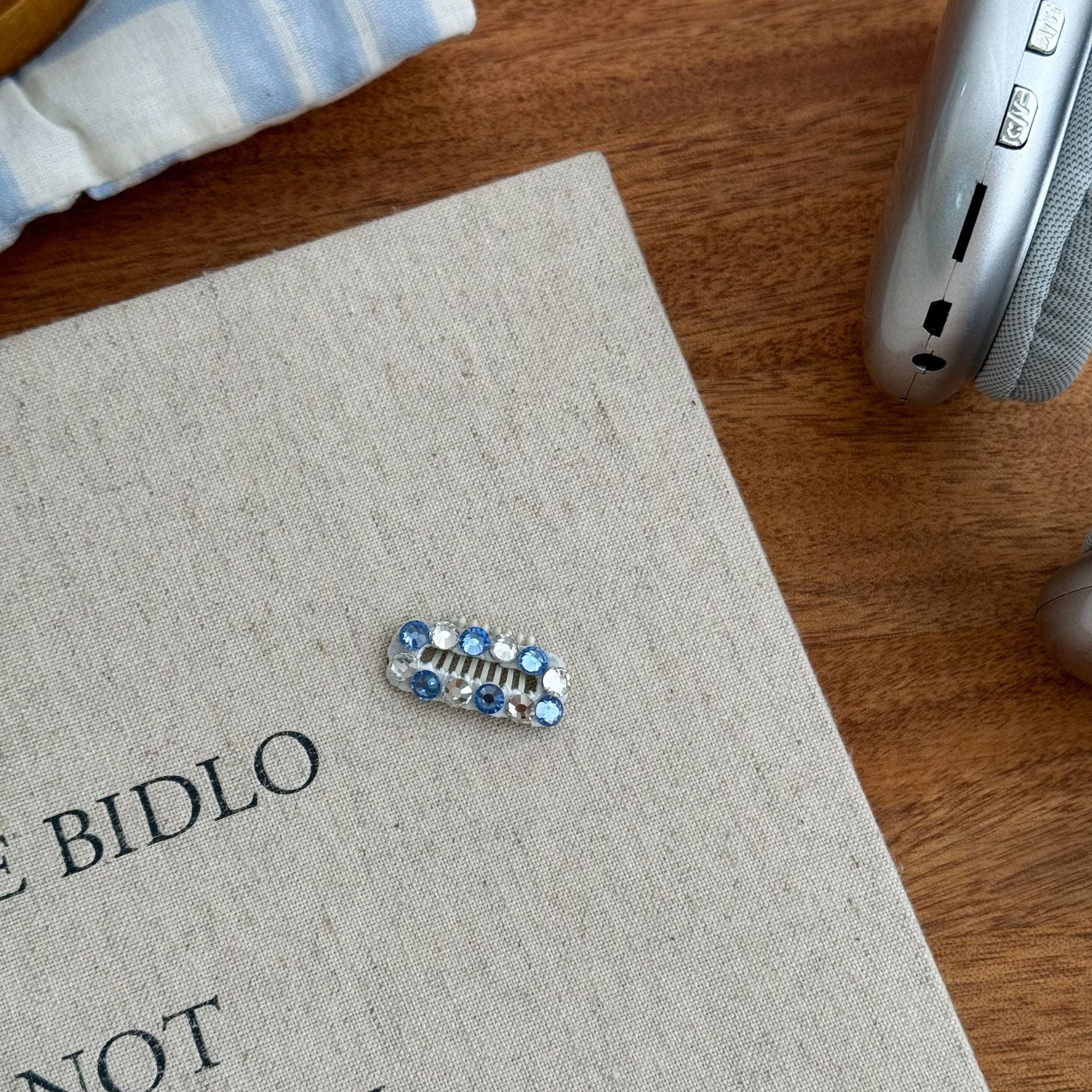 Cute Dog Hair Bow Clips Pet Grooming Accessories for Small Dogs and Cats